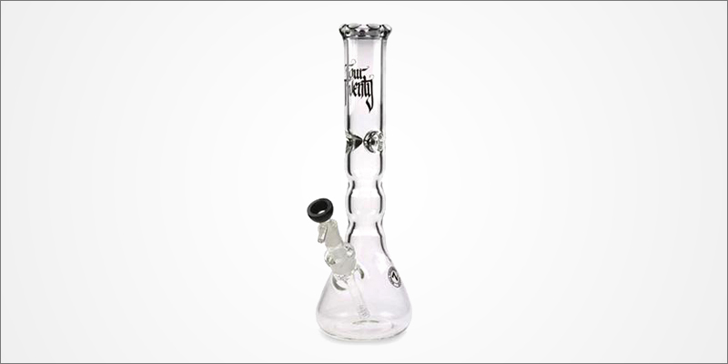 Bongs vs Pipes 2 Bongs VS Pipes: Which Is The Best Option For New Smokers?