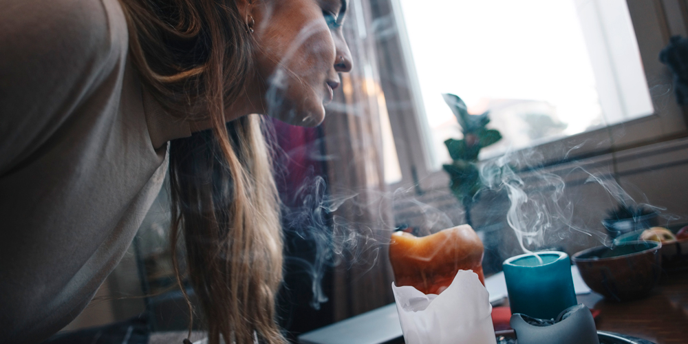 How To Hide The Smell Of Weed: The Ultimate Guide | Herb