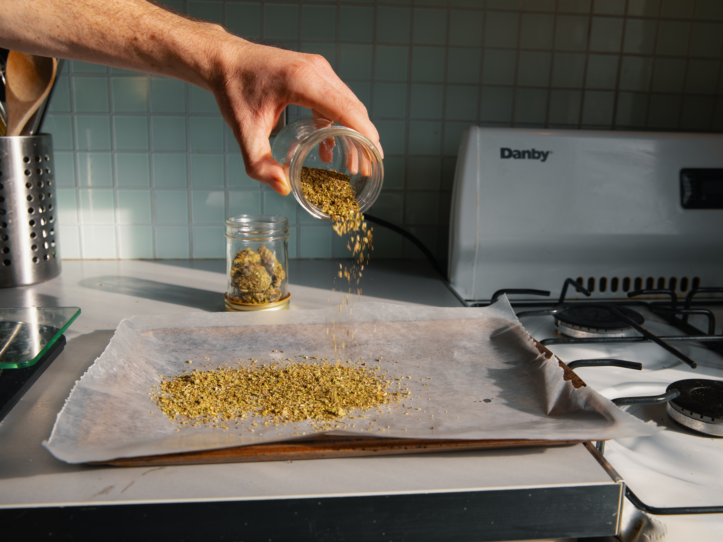 How to Make THC Pills 11 Heres How to Make THC Pills At Home in 8 Simple Steps
